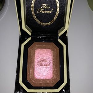 Brand new Too Faced Diamond Light!